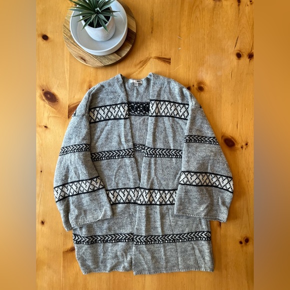 Amuse Society Lets chill sweater - Picture 3 of 3